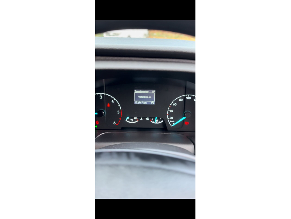 2022 Ford Transit - image 7