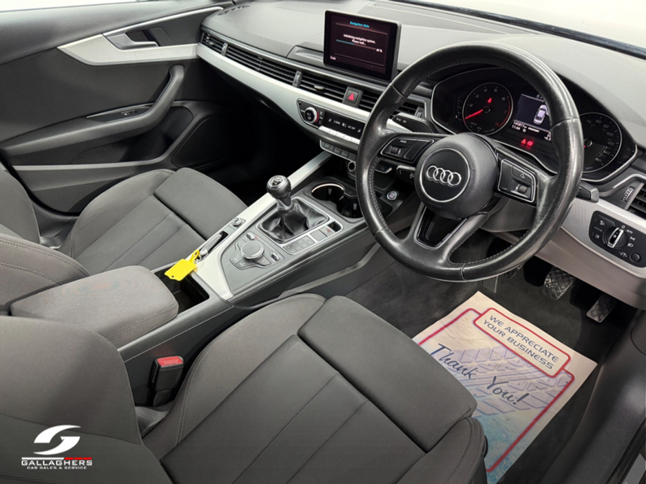 2016 Audi A4 - image 14