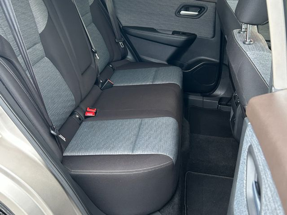 2023 Nissan X-Trail - image 13