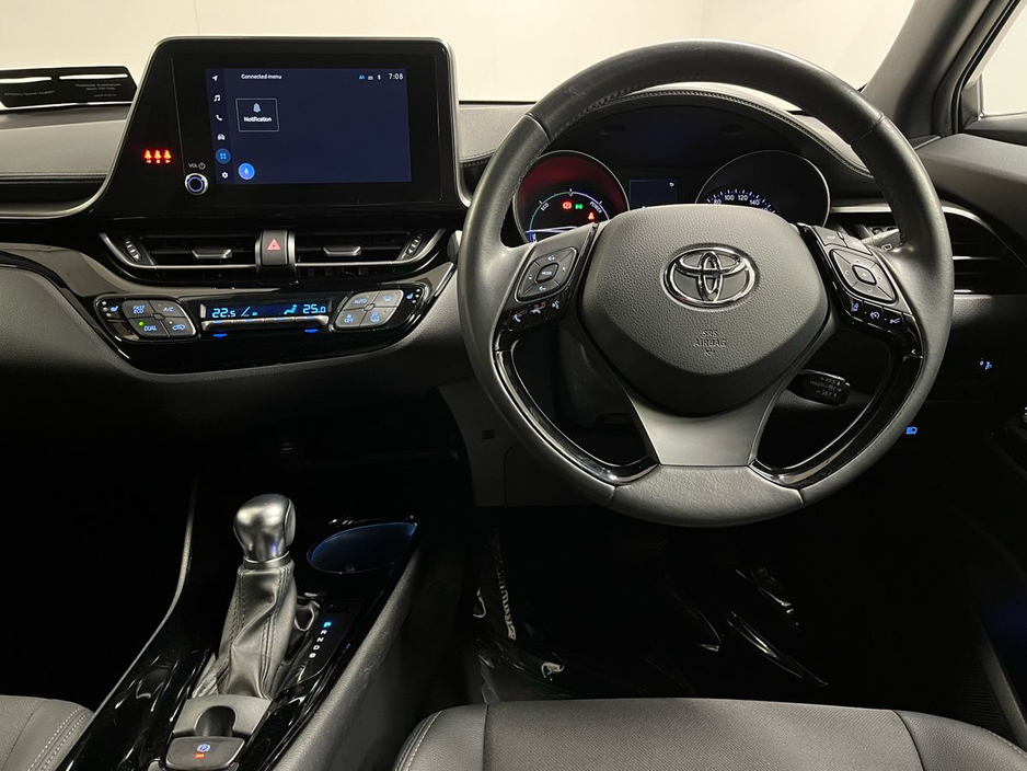 2022 Toyota C-HR - image 14