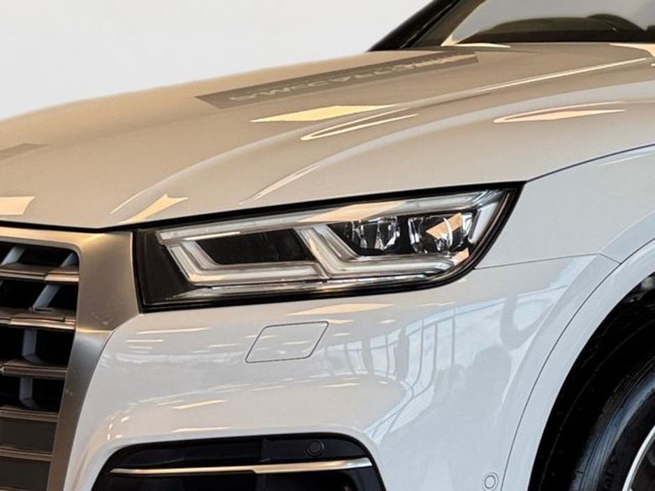 2020 Audi Q5 - image 9