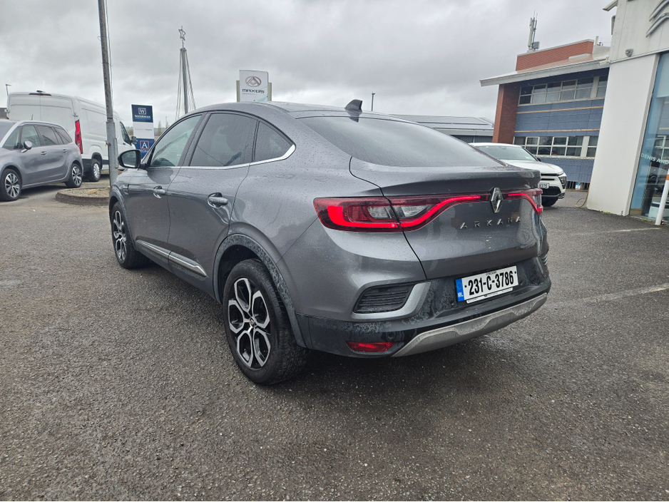 2023 Renault Arkana - image 4