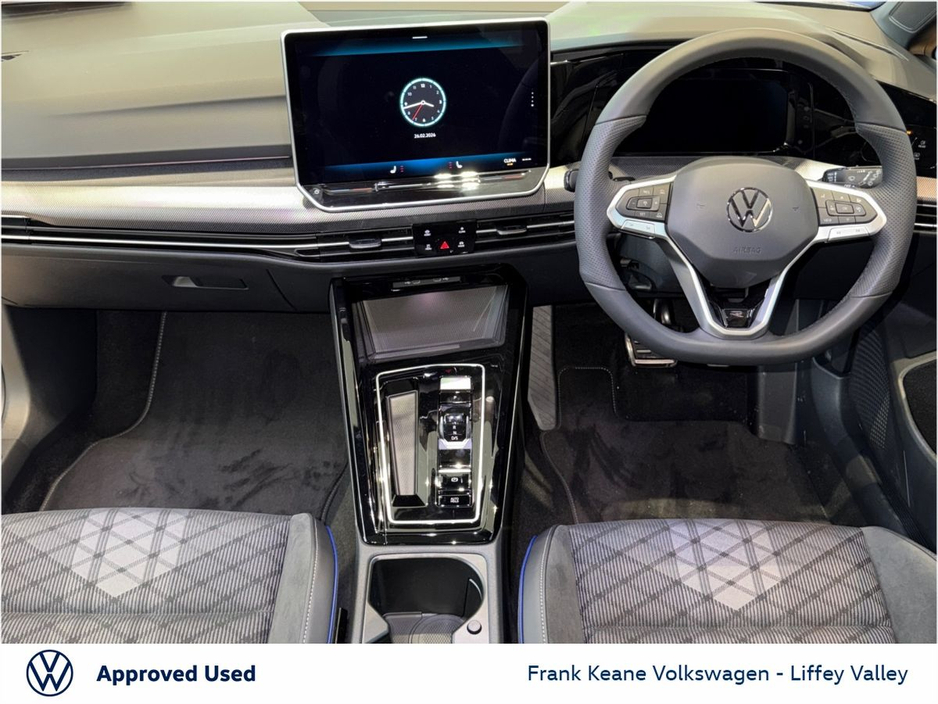 2026 Volkswagen Golf - image 2