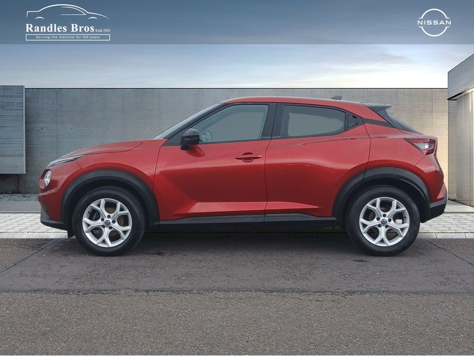 2021 Nissan Juke - image 3