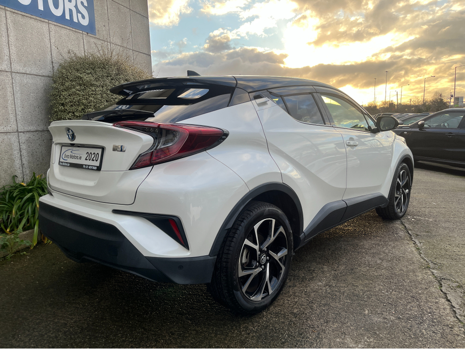2020 Toyota C-HR SOL AUTOMATIC HYBRID 1.8 PETROL //ADAPTIVE CRUISE CONTROL//KEYLESS ENTRY//REVERSE CAMERA//HEATED SEATS// €22,950