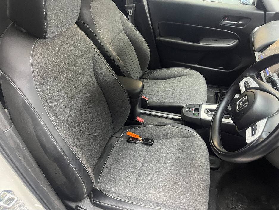 2020 Honda Fit - image 10