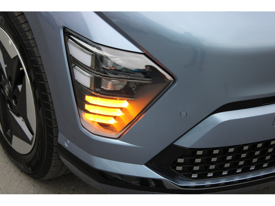 2024 Hyundai Kona - image 9