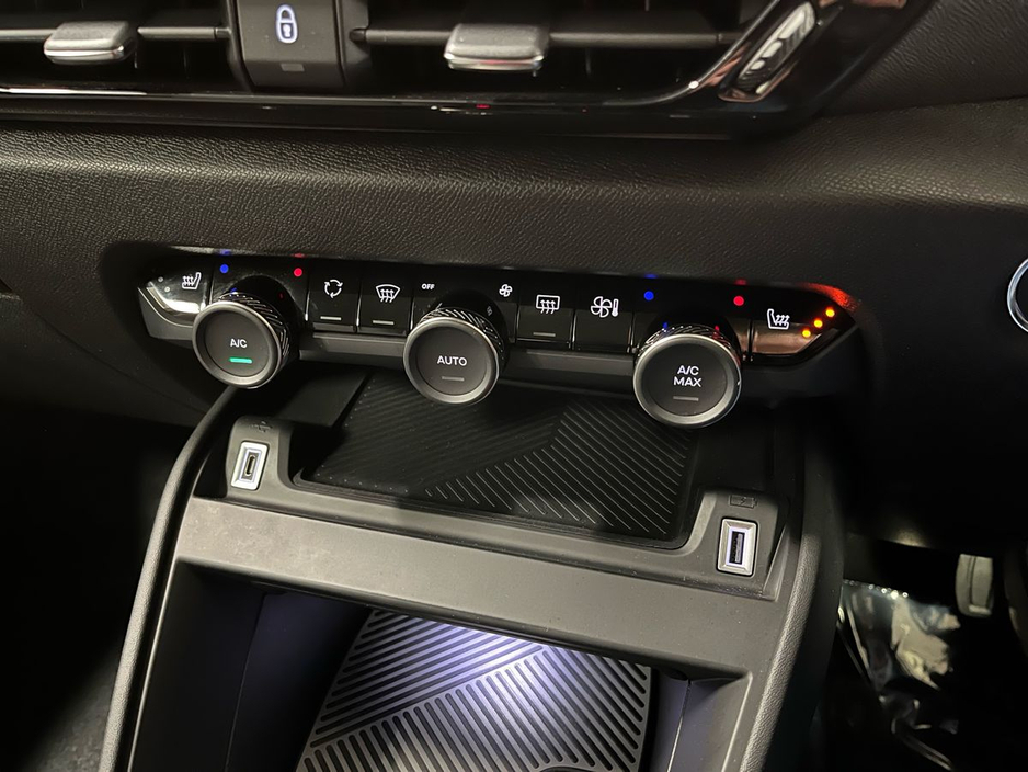 2023 Citroen E-C4 Feel 50kWh 136 - Reversing Camera - Sat Nave - Climate Control - Heated Seats - Cruise Control - Apple CarPlay/Android Auto €19,950