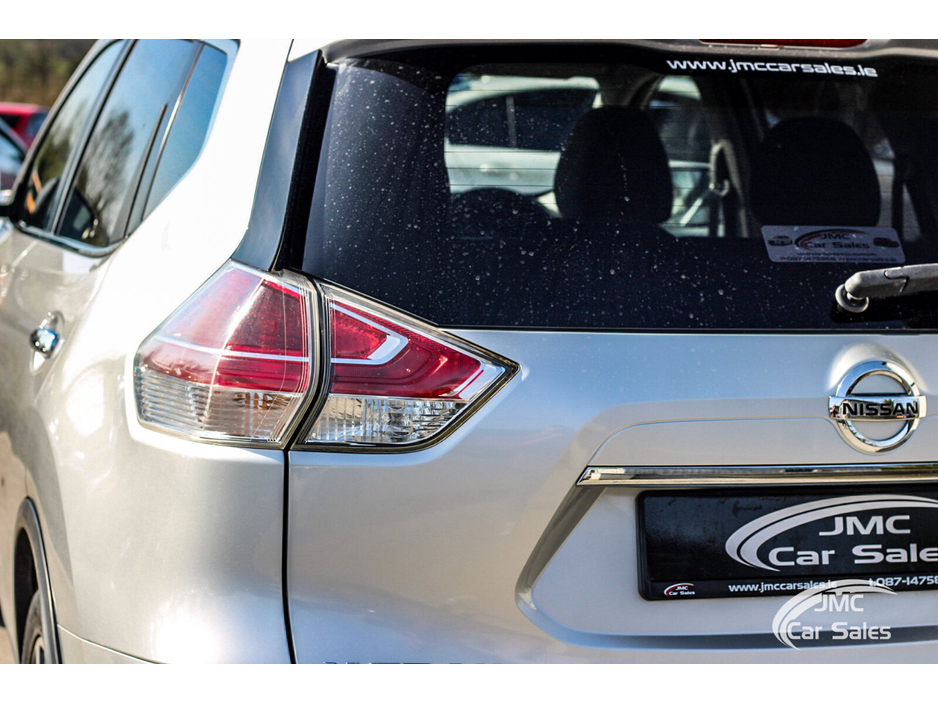 2017 Nissan X-Trail - image 10