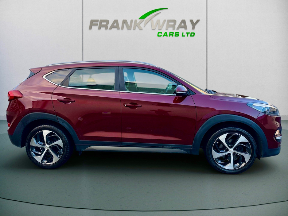 2016 Hyundai Tucson 2.0 CRDI PREMIUM B-DRIVE 2WD **FULL LEATHER**XENONS**SAT NAV**18"ALLOY WHEELS**REVERSE CAMERA**MINT**FSH** €14,950