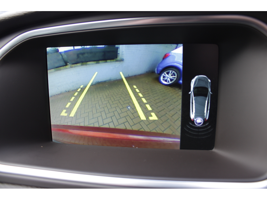 2016 Volvo V40 Cross Country 2.0D4 CROSSCOUNTRY 5DR HATCHBACK AUTO HUGE SPEC  // 1 OWNER CAR // AS NEW CONDITION THROUGHOUT // BUY WITH CONFIDENCE AA AND SIMI APPROVED DEALER 2026 // FINANCE ARRANGED // €13,950