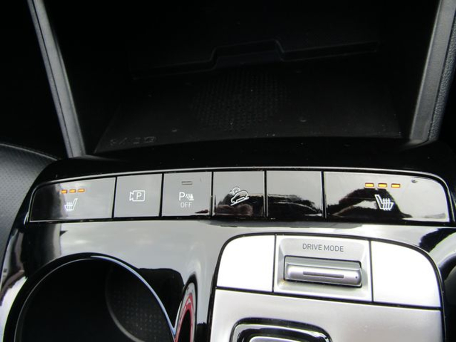 2022 Hyundai Tucson - image 40