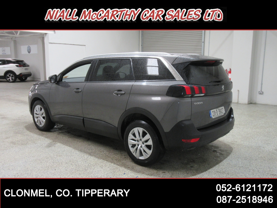 2023 Peugeot 5008 - image 6