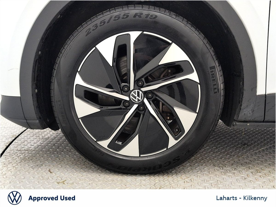 2023 Volkswagen ID.4 - image 9