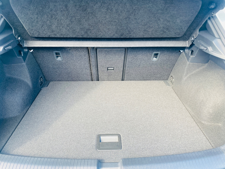 2023 Volkswagen T-Roc - image 27