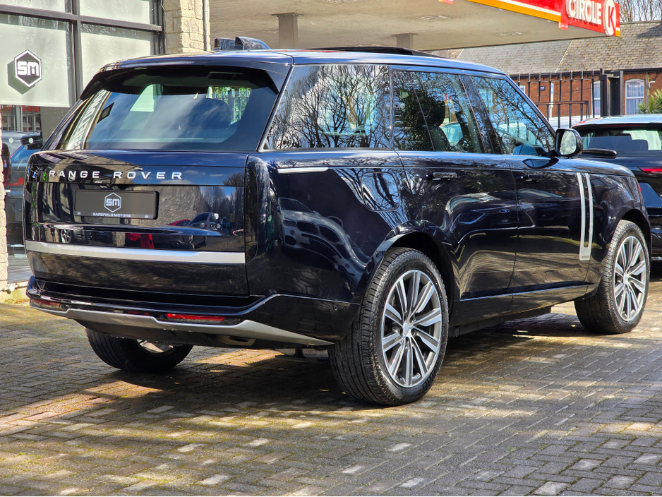 2025 Land Rover Range Rover - image 11