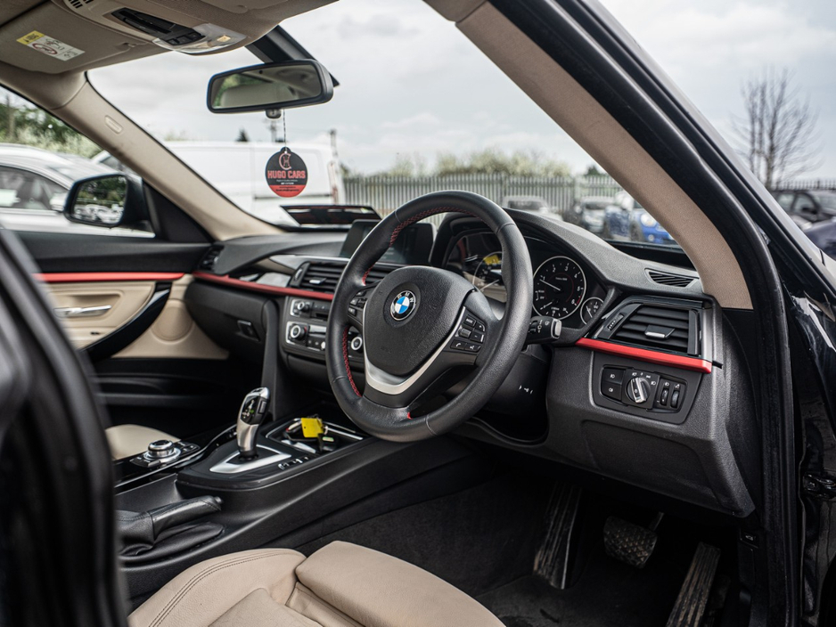 2016 BMW 3 Series - image 7