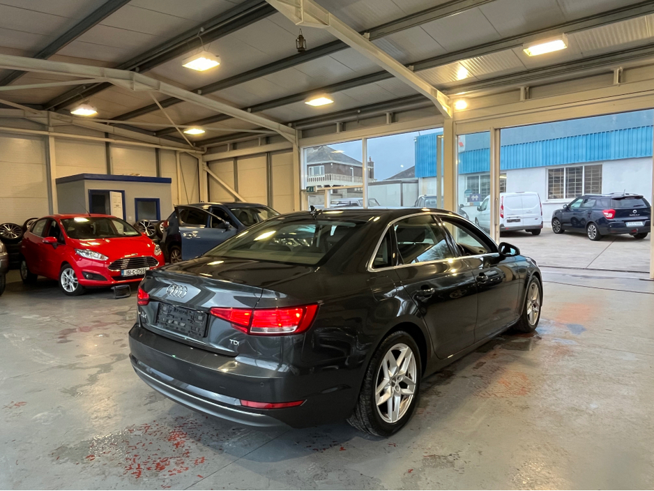 2016 Audi A4 - image 5