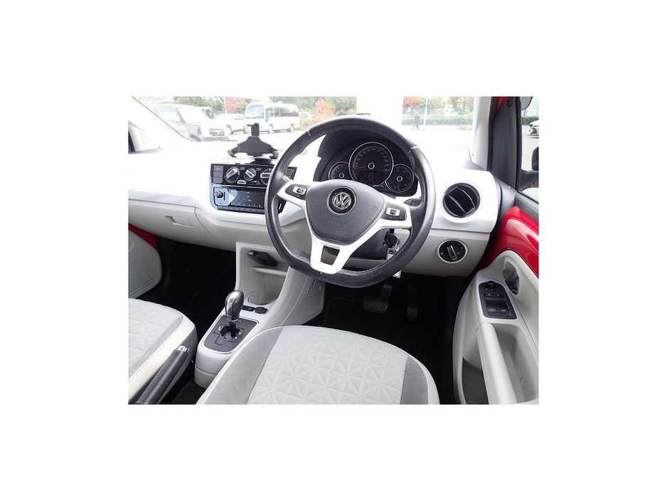 2017 Volkswagen up! Beats 1.0 5Dr H/B Automatic €11,750