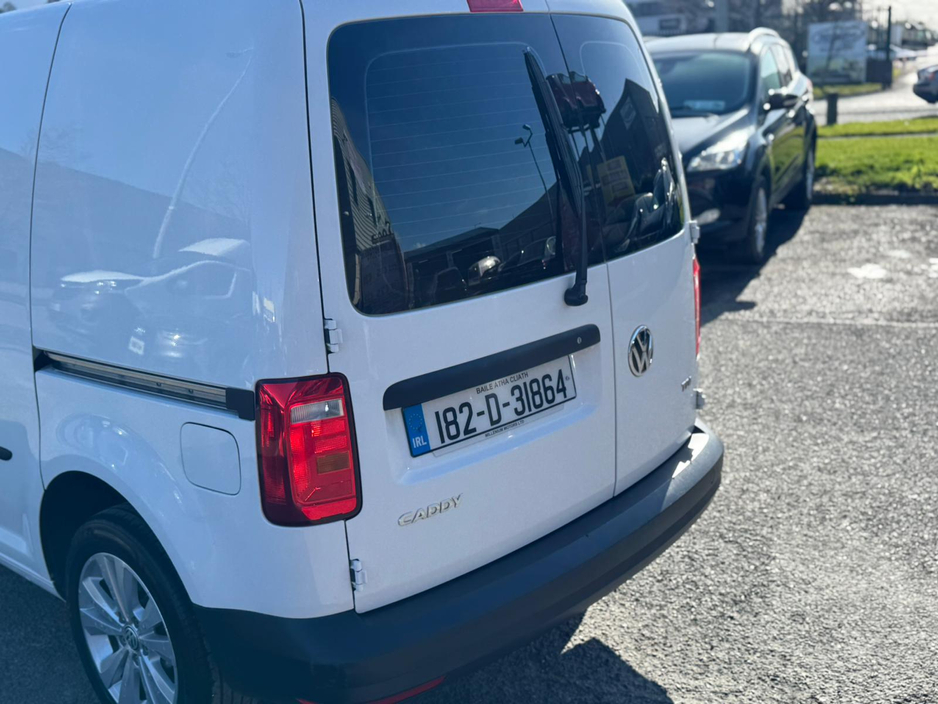 2018 Volkswagen Caddy - image 10