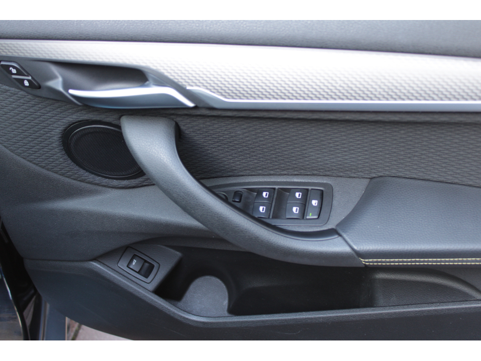 2019 BMW X2 - image 10