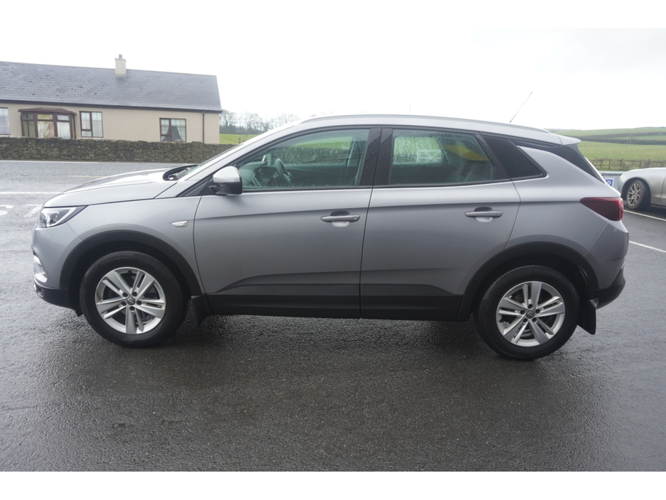 2019 Opel Grandland X - image 6