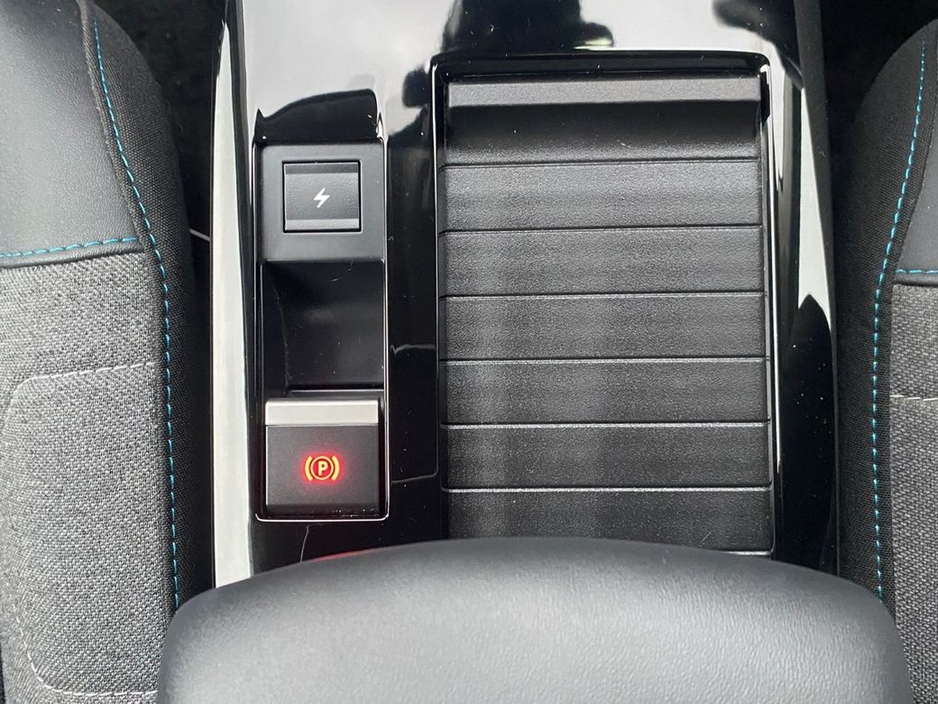 2023 Citroen E-C4 E-C4, C Series , 50KWH 136HP 360Kms Range €19,995