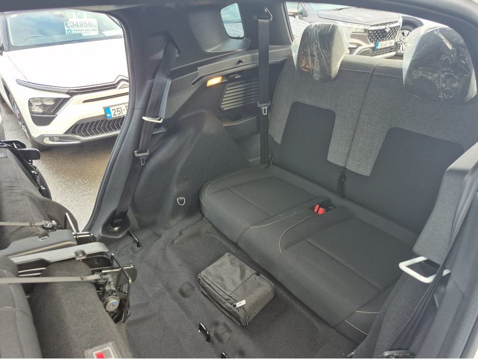 2026 Citroen C3 Aircross PLUS 1.2L Turbo petrol 100 6MT ( 7 seats ) €30,200