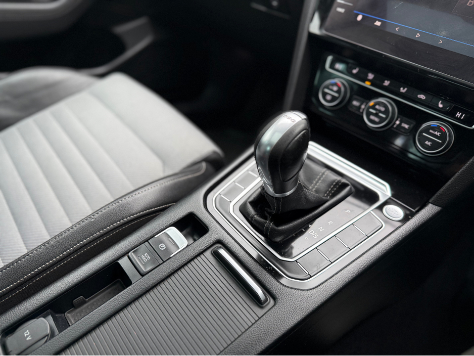 2018 Volkswagen Passat 2.0 TDI R-LINE AUTO*FULL SERVICE HISTORY* €21,995