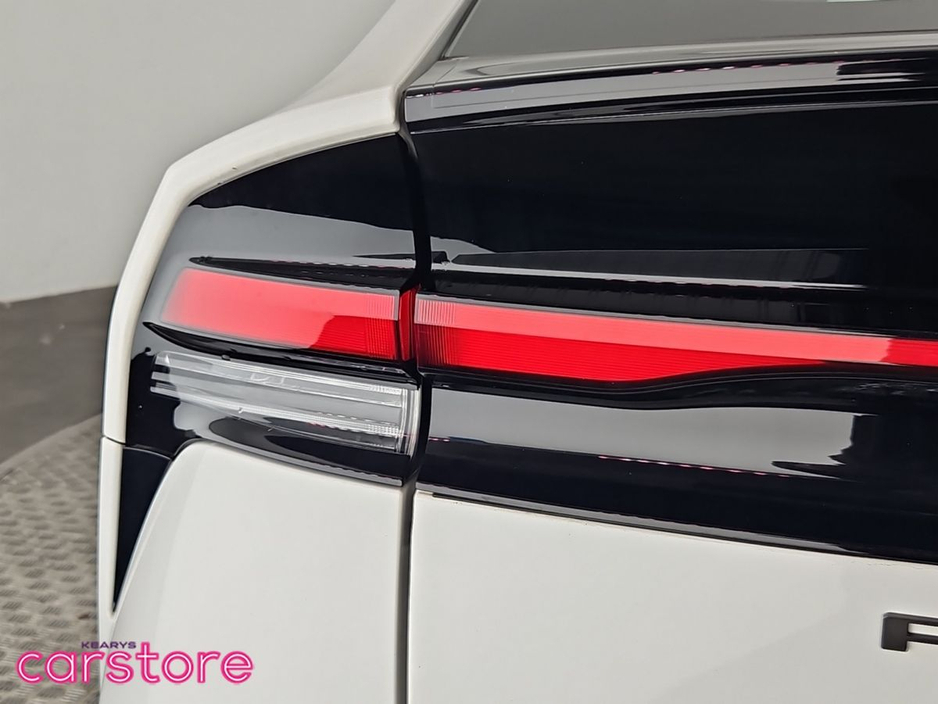 2024 Toyota Prius - image 16