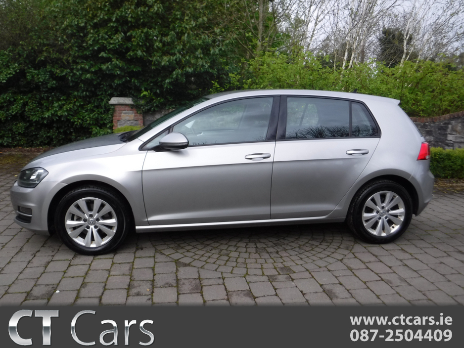 2016 Volkswagen Golf - image 5