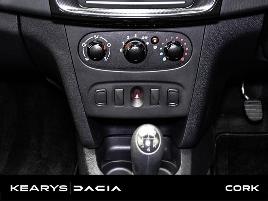 2019 Dacia Sandero - image 13
