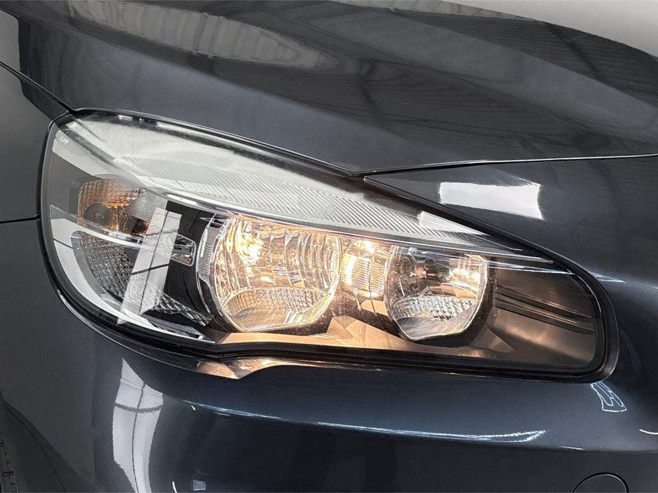 2017 BMW 2 Series - image 9