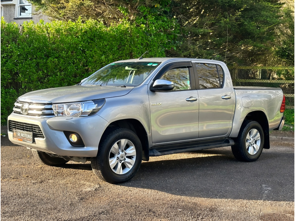 2018 Toyota Hilux - image 3