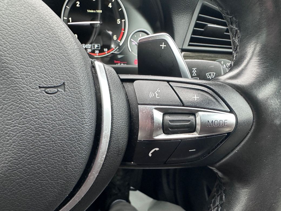 2015 BMW 5 Series - image 31