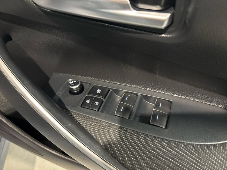 2024 Toyota Corolla LUNA SALOON 4DR AUTO €27,950