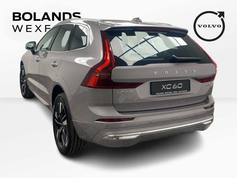 2026 Volvo XC60 - image 5
