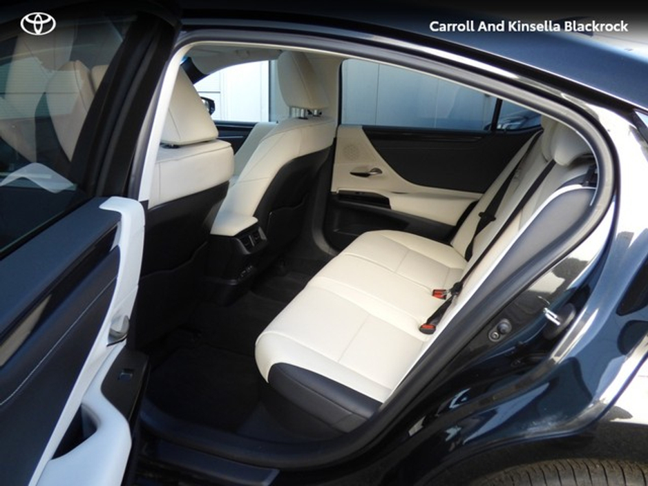 2023 Lexus ES 300 H Hybrid Dynamic €46,950