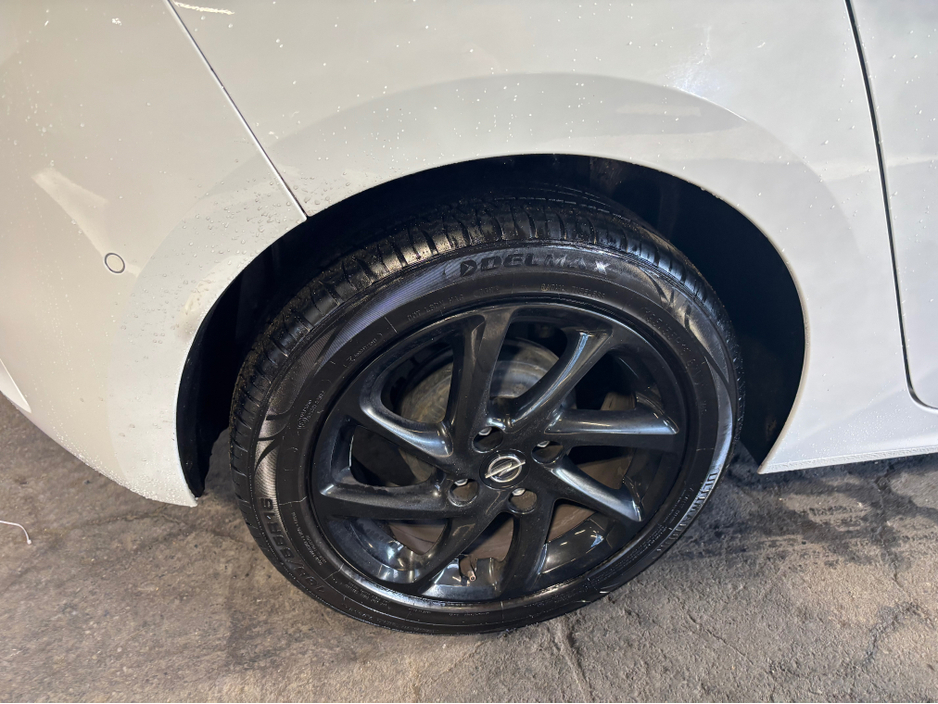 2023 Opel Corsa SPORT 1.2 75PS-PET-5SP 4DR €15,999