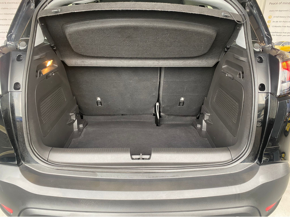 2023 Opel Crossland - image 22