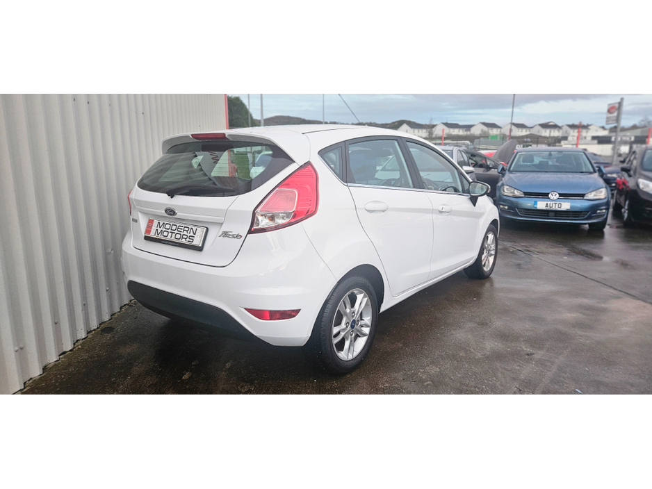 2016 Ford Fiesta ZETEC TURBO 1.0 eco 100 low miles €8,750