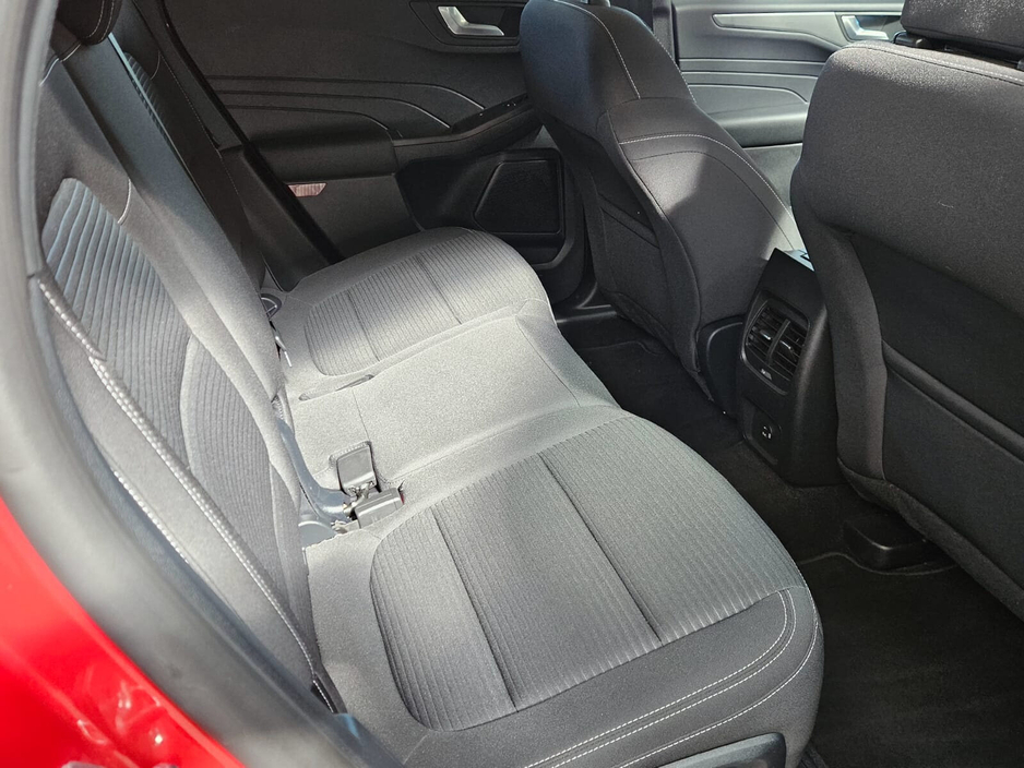 2023 Ford Kuga - image 6