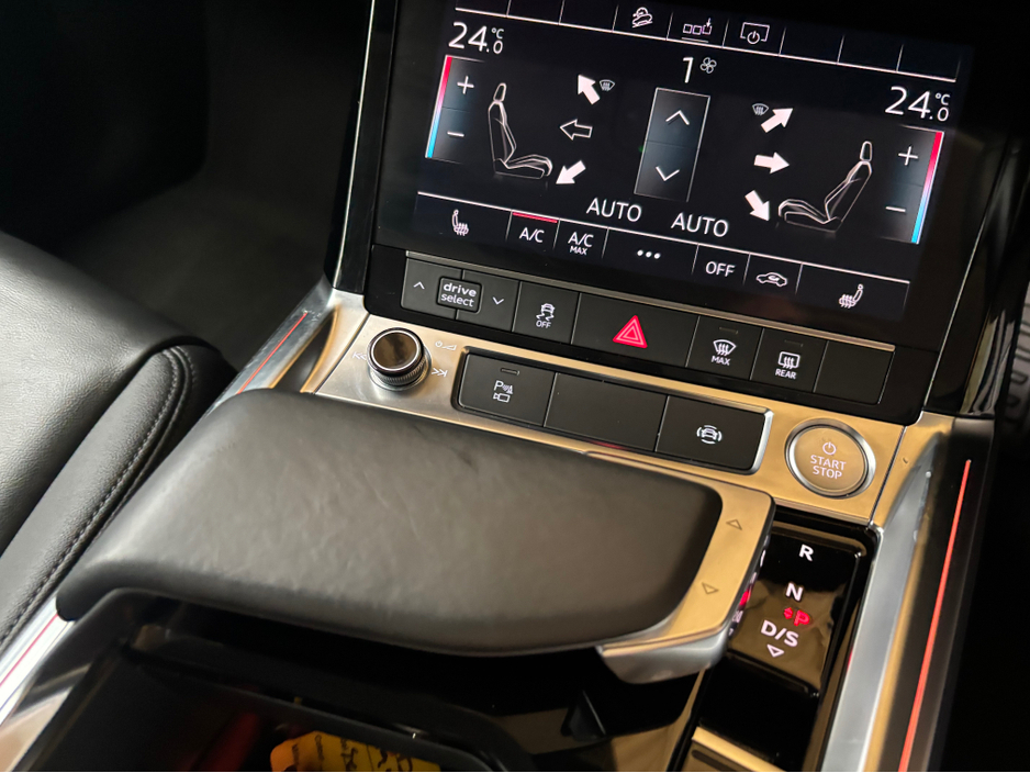 2021 Audi e-tron - image 16