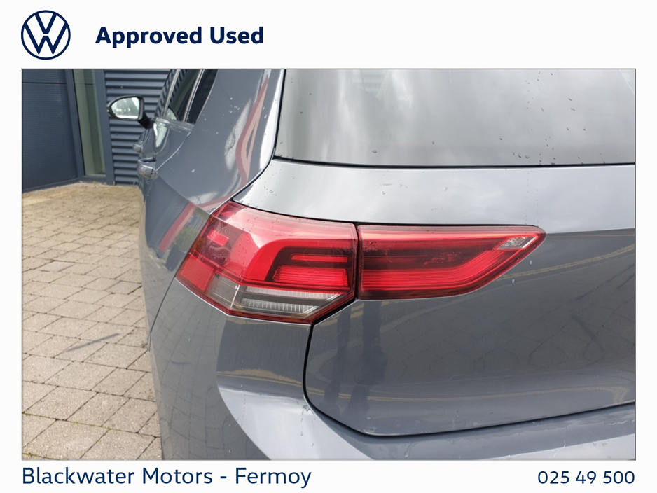 2021 Volkswagen Golf - image 20