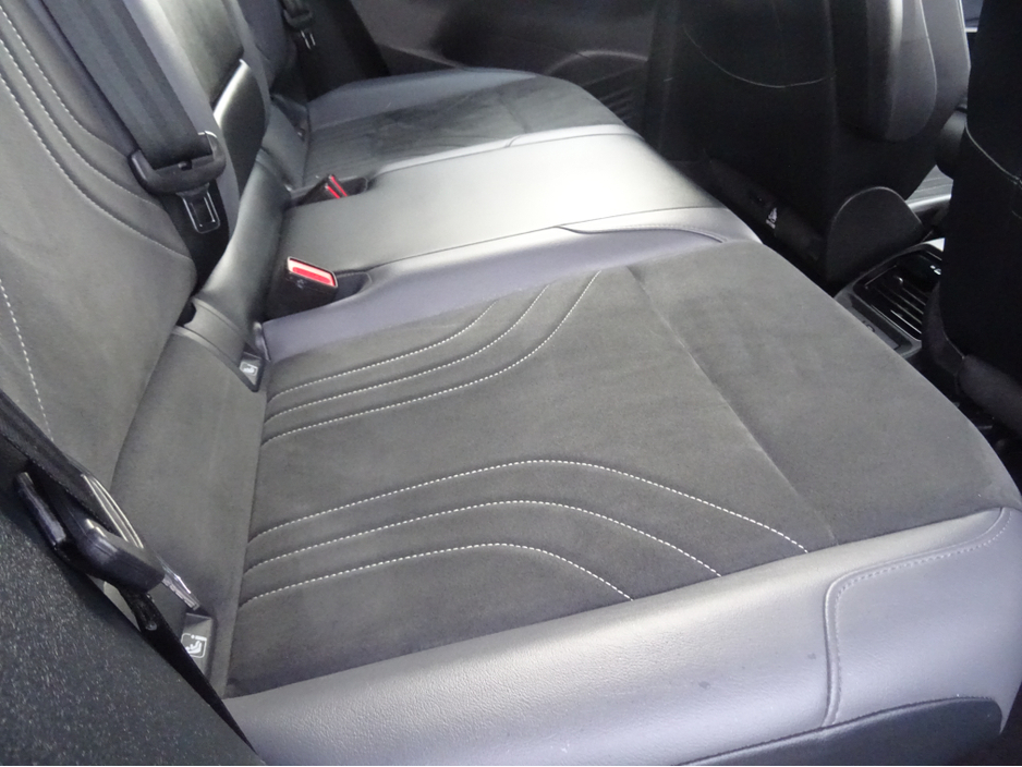 2022 Volkswagen ID.4 - image 15