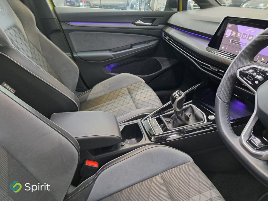 2024 Volkswagen Golf - image 15