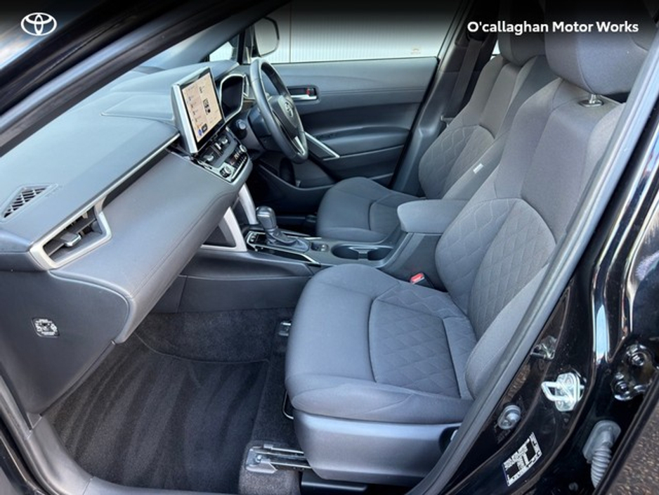 2023 Toyota Corolla Cross - image 11