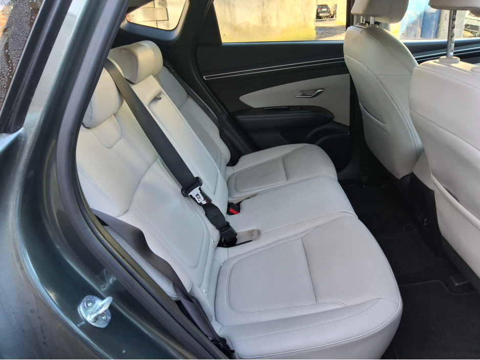 2021 Hyundai Tucson - image 12