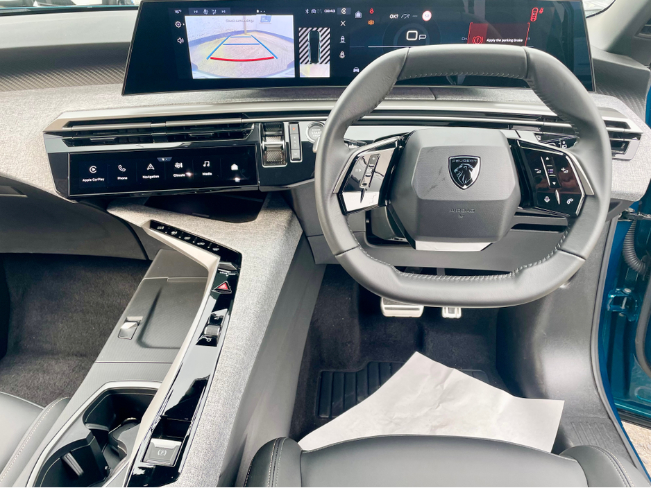 2025 Peugeot 5008 - image 9