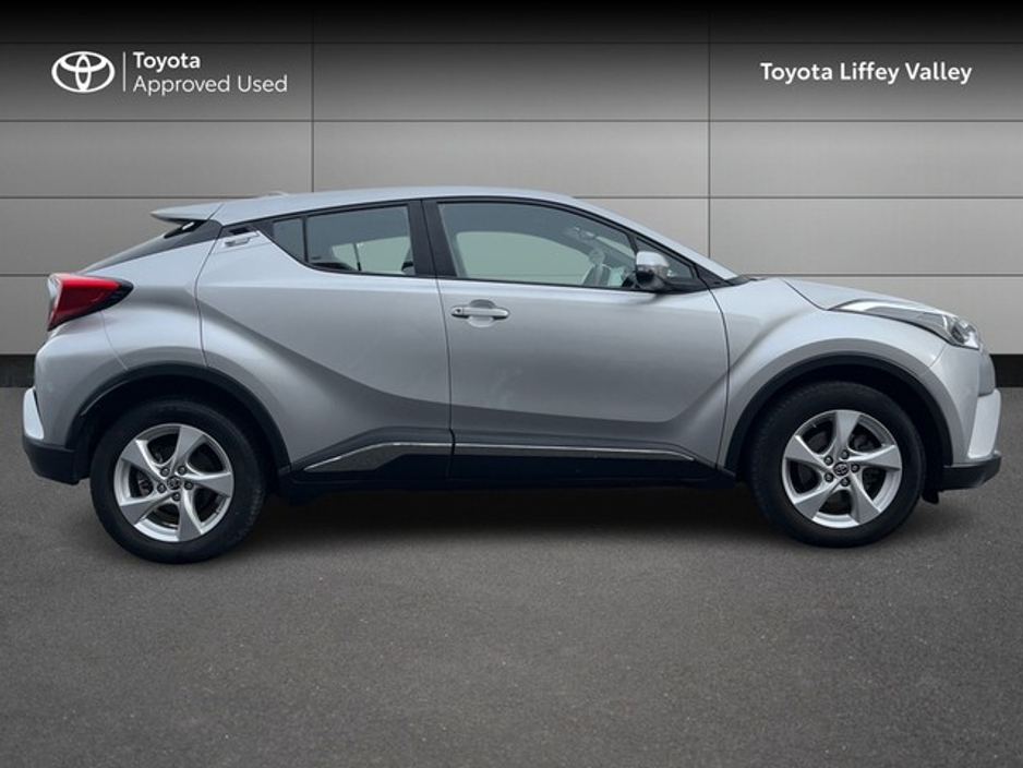 2017 Toyota C-HR C-HR 1.2T LUNA €17,950